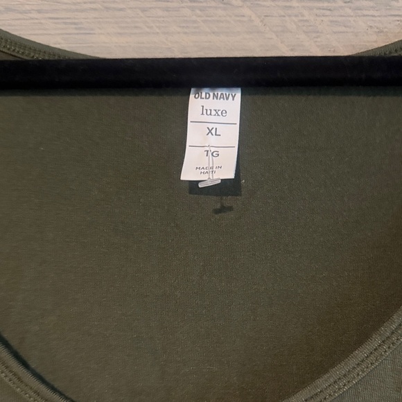 Old Navy Women's Olive Tank Top - Picture 5 of 6